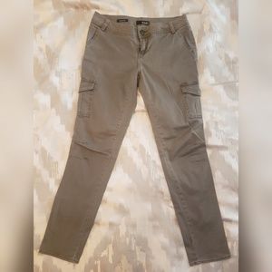 🔥Trend Alert🔥 Petite Olive Green/Khaki Skinny Cargo Pants